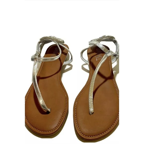 Rouge Helium Women's Sandals Size 8.5 Silver Diamonds Brown Flats T-strap - Picture 1 of 4